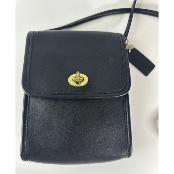 Vintage Coach Black Leather Scooter Flap Turnlock Closure Crossbody Bag 9893 - Picture 3 of 16